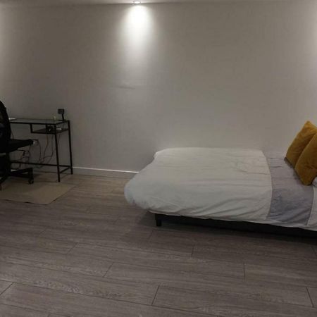 Rjo Serviced Accommodation Purfleet Exterior photo